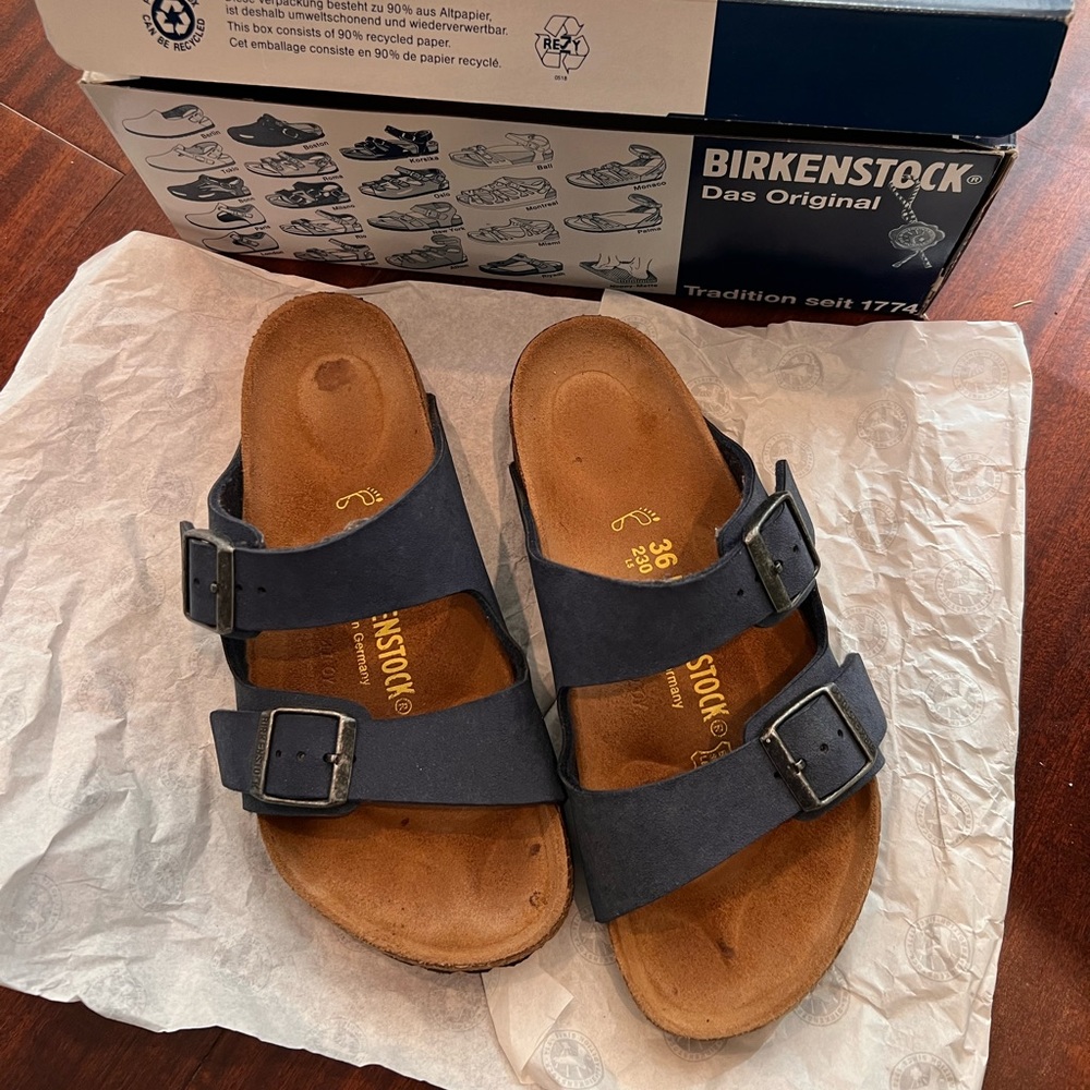 Birkenstocks women’s size 36